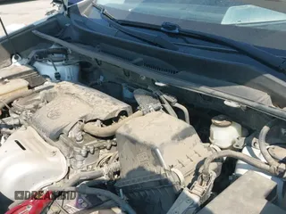 ✅ 2017 Toyota RAV4 LE • VIN: JTMZFREV6HJ146214 • Lot: 43256903. Wystawiony na IAAI z przebiegiem 92 555 mil. Bezpłatny archiwum sprzedaży aukcyjnych z USA i szczegółowy raport historii pojazdu na DreamBid. Zdjęcie 19.