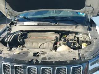 ✅ 2018 Jeep Compass Latitude • VIN: 3C4NJDBB9JT393364 • Лот: 43827408. Опубликован ранее на IAAI с пробегом 120 785 миль. Бесплатный доступ к архиву аукционных продаж из США и подробный отчёт об истории автомобиля на DreamBid. Изображение 19.