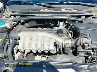 ✅ 2003 Volvo S80 2.9L • VIN: YV1TS92DX31300066 • Lot: 42147761. Wystawiony na IAAI z przebiegiem 154 401 mil. Bezpłatny archiwum sprzedaży aukcyjnych z USA i szczegółowy raport historii pojazdu na DreamBid. Zdjęcie 12.