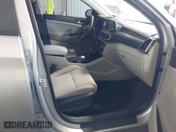 ✅ 2020 Hyundai Tucson Value • VIN: KM8J33A43LU235077 • Лот: 45010201. Опубліковано раніше на IAAI з пробігом 67 674 миль. Безкоштовний доступ до архіву аукціонних продажів зі США та докладний звіт про історію автомобіля на DreamBid. Зображення 5.