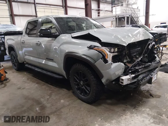 ✅ 2025 Toyota Tundra Limited • VIN: 5TFWA5EC1SX044476 • Lot: 45211188. Listed on IAAI with 15,068 mi. Free auction sales archive from the USA and detailed vehicle history report at DreamBid. Image 1.
