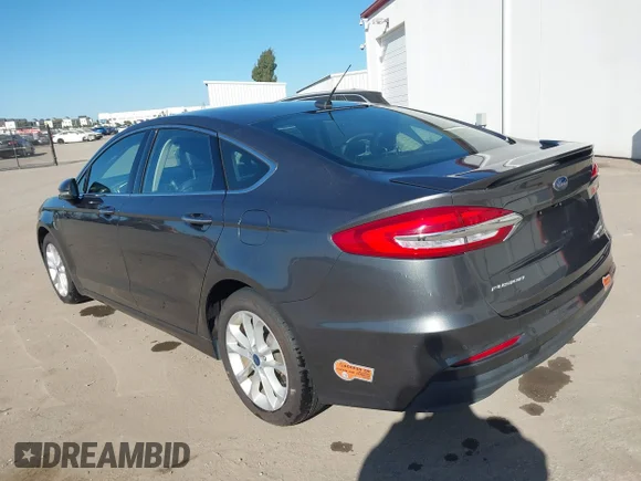 ✅ 2020 Ford Fusion Titanium • VIN: 3FA6P0SU8LR171241 • Лот: 42041798. Опубликован ранее на IAAI с пробегом 31 601 миль. Бесплатный доступ к архиву аукционных продаж из США и подробный отчёт об истории автомобиля на DreamBid. Изображение 3.
