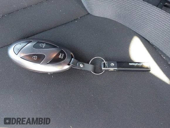 ✅ 2025 Hyundai Elantra SEL Sport • VIN: KMHLM4DG2SU934510 • Lot: 44950026. Wystawiony na IAAI z przebiegiem 10 271 mil. Bezpłatny archiwum sprzedaży aukcyjnych z USA i szczegółowy raport historii pojazdu na DreamBid. Zdjęcie 11.