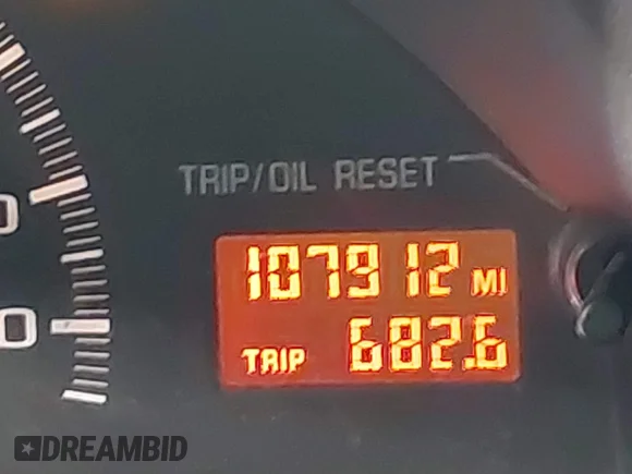 ✅ 2002 Chevrolet Camaro • VIN: 2G1FP22K122109867 • Лот: 44028293. Опубліковано раніше на IAAI з пробігом 107 912 миль. Безкоштовний доступ до архіву аукціонних продажів зі США та докладний звіт про історію автомобіля на DreamBid. Зображення 7.