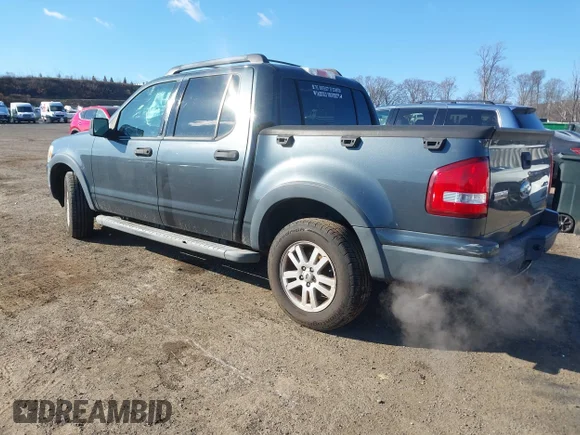 ✅ 2010 Ford Explorer Sport Trac XLT • VIN: 1FMEU5BE1AUA00420 • Lot: 41327117. Wystawiony na IAAI z przebiegiem 193 945 mil. Bezpłatny archiwum sprzedaży aukcyjnych z USA i szczegółowy raport historii pojazdu na DreamBid. Zdjęcie 3.