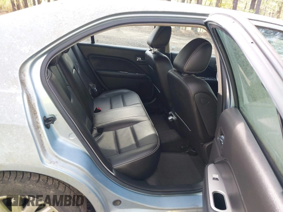 ✅ 2010 Ford Fusion Hybrid • VIN: 3FADP0L39AR116405 • Lot: 44808405. Wystawiony na IAAI z przebiegiem 22 537 mil. Bezpłatny archiwum sprzedaży aukcyjnych z USA i szczegółowy raport historii pojazdu na DreamBid. Zdjęcie 8.