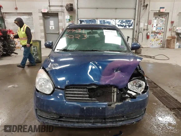 ✅ 2010 Hyundai Accent GLS • VIN: KMHCN4AC6AU502595 • Lot: 44313023. Wystawiony na IAAI z przebiegiem 172 988 mil. Bezpłatny archiwum sprzedaży aukcyjnych z USA i szczegółowy raport historii pojazdu na DreamBid. Zdjęcie 6.