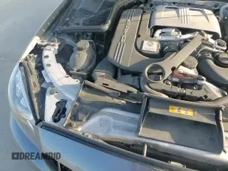 ✅ 2019 Mercedes-Benz C 63 S AMG • VIN: 55SWF8HB7KU303339 • Lot: 64455215. Wystawiony na Copart z przebiegiem 60 378 mil. Bezpłatny archiwum sprzedaży aukcyjnych z USA i szczegółowy raport historii pojazdu na DreamBid. Zdjęcie 13.