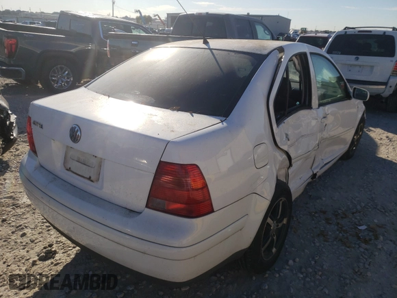 ✅ 2002 Volkswagen Jetta GLS • VIN: 3VWSB69MX2M154241 • Lot: 54090490. Wystawiony na Copart z przebiegiem 140 639 mil. Bezpłatny archiwum sprzedaży aukcyjnych z USA i szczegółowy raport historii pojazdu na DreamBid. Zdjęcie 4.