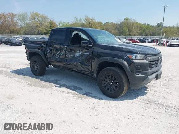 ✅ 2026 Chevrolet Colorado 4WD Trail Boss • VIN: 1GCPTEEK9T1113344 • Lot: 44301987. Wystawiony na IAAI z przebiegiem 1 690 mil. Bezpłatny archiwum sprzedaży aukcyjnych z USA i szczegółowy raport historii pojazdu na DreamBid. Zdjęcie 1.