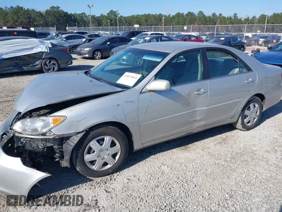 ✅ 2005 Toyota Camry LE • VIN: 4T1BE30K45U410017 • Lot: 44013814. Wystawiony na IAAI z przebiegiem 84 675 mil. Bezpłatny archiwum sprzedaży aukcyjnych z USA i szczegółowy raport historii pojazdu na DreamBid. Zdjęcie 2.