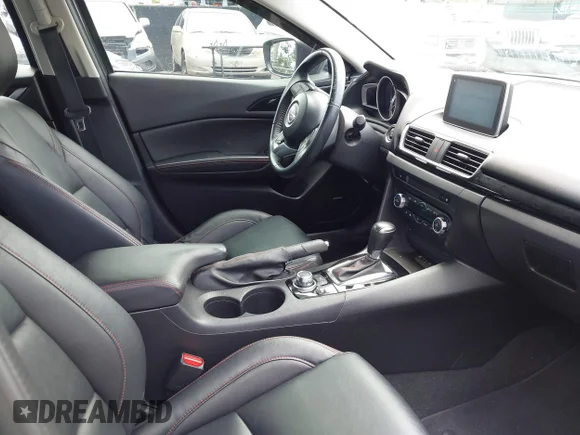 ✅ 2015 Mazda 3 i Grand Touring • VIN: JM1BM1W79F1253215 • Lot: 39332023. Wystawiony na IAAI z przebiegiem 105 697 mil. Bezpłatny archiwum sprzedaży aukcyjnych z USA i szczegółowy raport historii pojazdu na DreamBid. Zdjęcie 5.