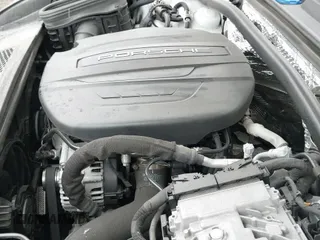 ✅ 2021 Porsche Macan • VIN: WP1AA2A53MLB05903 • Lot: 43816559. Wystawiony na IAAI z przebiegiem 50 185 mil. Bezpłatny archiwum sprzedaży aukcyjnych z USA i szczegółowy raport historii pojazdu na DreamBid. Zdjęcie 20.