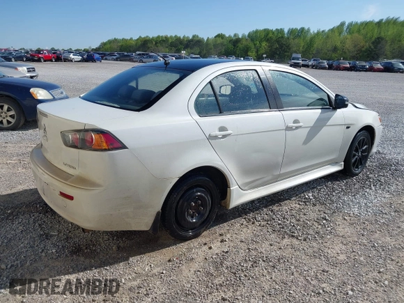 ✅ 2017 Mitsubishi Lancer ES • VIN: JA32U2FU2HU013922 • Lot: 42021535. Wystawiony na IAAI z przebiegiem 91 007 mil. Bezpłatny archiwum sprzedaży aukcyjnych z USA i szczegółowy raport historii pojazdu na DreamBid. Zdjęcie 4.