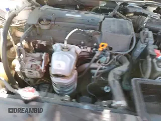 ✅ 2017 Honda Accord Sport SE • VIN: 1HGCR2F17HA159541 • Лот: 85586565. Опубликован ранее на Copart с пробегом 117 453 миль. Бесплатный доступ к архиву аукционных продаж из США и подробный отчёт об истории автомобиля на DreamBid. Изображение 15.