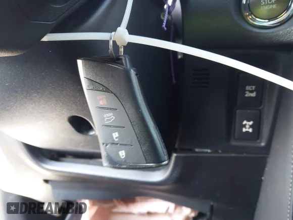 ✅ 2021 Lexus GX 460 Premium • VIN: JTJAM7BX6M5286485 • Лот: 41861054. Опубліковано раніше на IAAI з пробігом 35 293 миль. Безкоштовний доступ до архіву аукціонних продажів зі США та докладний звіт про історію автомобіля на DreamBid. Зображення 11.
