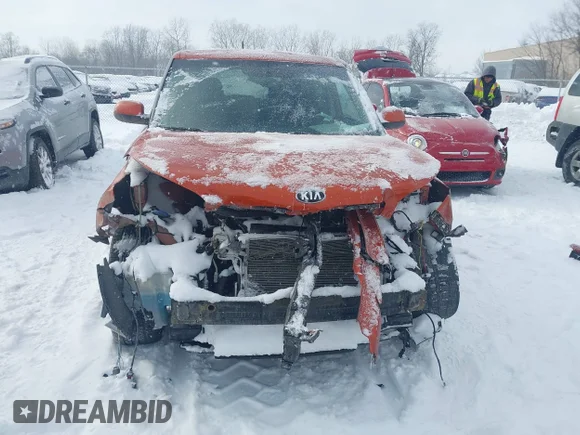 ✅ 2019 Kia Soul + • VIN: KNDJP3A53K7023732 • Lot: 44213623. Wystawiony na IAAI z przebiegiem 86 439 mil. Bezpłatny archiwum sprzedaży aukcyjnych z USA i szczegółowy raport historii pojazdu na DreamBid. Zdjęcie 6.