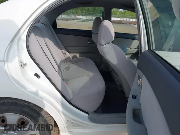 ✅ 2007 Kia Spectra EX • VIN: KNAFE121X75466276 • Лот: 42624538. Опубліковано раніше на IAAI з пробігом 120 869 миль. Безкоштовний доступ до архіву аукціонних продажів зі США та докладний звіт про історію автомобіля на DreamBid. Зображення 8.