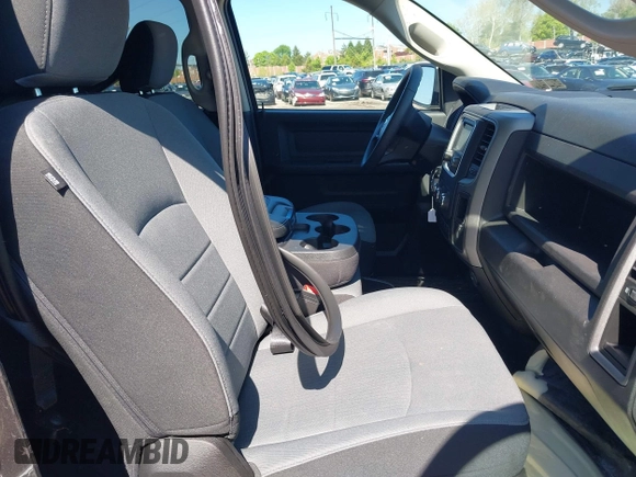 ✅ 2024 Ram 1500 Tradesman • VIN: 1C6RR7KT6RS157814 • Lot: 44950849. Wystawiony na IAAI z przebiegiem 6 642 mil. Bezpłatny archiwum sprzedaży aukcyjnych z USA i szczegółowy raport historii pojazdu na DreamBid. Zdjęcie 5.