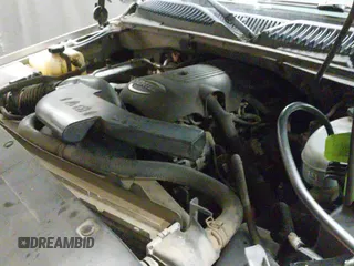 ✅ 2003 Chevrolet Tahoe Z71 • VIN: 1GNEK13Z83R255678 • Lot: 43475968. Wystawiony na IAAI z przebiegiem 99 817 mil. Bezpłatny archiwum sprzedaży aukcyjnych z USA i szczegółowy raport historii pojazdu na DreamBid. Zdjęcie 12.