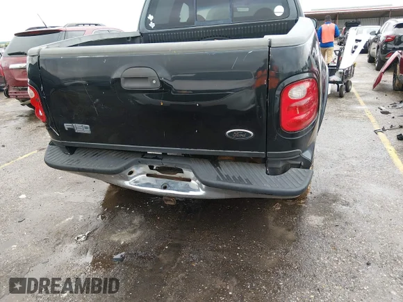 ✅ 2001 Ford F-150 XLT • VIN: 1FTRW07L51KD52857 • Lot: 45376039. Wystawiony na IAAI z przebiegiem Nie podano. Bezpłatny archiwum sprzedaży aukcyjnych z USA i szczegółowy raport historii pojazdu na DreamBid. Zdjęcie 6.