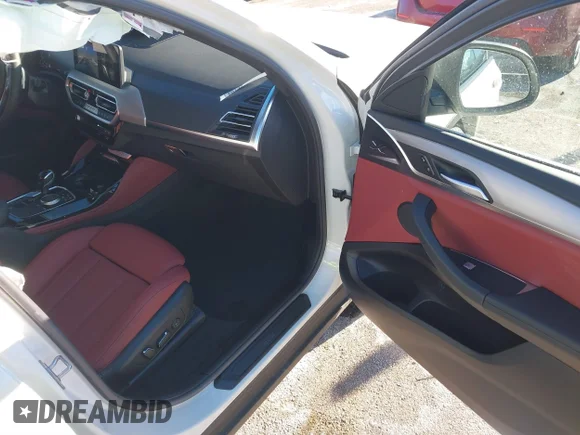 ✅ 2024 BMW X4 xDrive30i • VIN: 5UX33DT03R9U16526 • Лот: 41410199. Опубліковано раніше на IAAI з пробігом 7 268 миль. Безкоштовний доступ до архіву аукціонних продажів зі США та докладний звіт про історію автомобіля на DreamBid. Зображення 5.