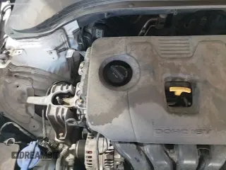 ✅ 2019 Hyundai Elantra SE • VIN: 5NPD74LF6KH470561 • Lot: 84882615. Listed on Copart with 42,203 mi. Free auction sales archive from the USA and detailed vehicle history report at DreamBid. Image 15.