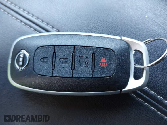 ✅ 2024 Nissan Sentra SV • VIN: 3N1AB8CV5RY243703 • Lot: 44224258. Wystawiony na IAAI z przebiegiem 26 706 mil. Bezpłatny archiwum sprzedaży aukcyjnych z USA i szczegółowy raport historii pojazdu na DreamBid. Zdjęcie 11.