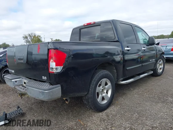 ✅ 2006 Nissan Titan SE • VIN: 1N6BA07A66N551868 • Lot: 43807172. Wystawiony na IAAI z przebiegiem 225 933 mil. Bezpłatny archiwum sprzedaży aukcyjnych z USA i szczegółowy raport historii pojazdu na DreamBid. Zdjęcie 4.