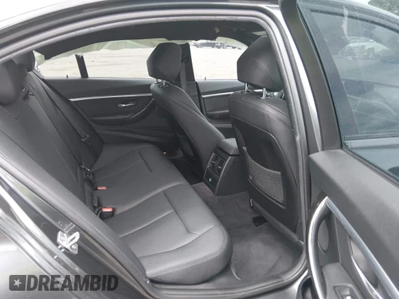✅ 2017 BMW 3 Series 330i xDrive • VIN: WBA8D9G58HNU59172 • Lot: 45346197. Listed on IAAI with 39,498 mi. Free auction sales archive from the USA and detailed vehicle history report at DreamBid. Image 8.