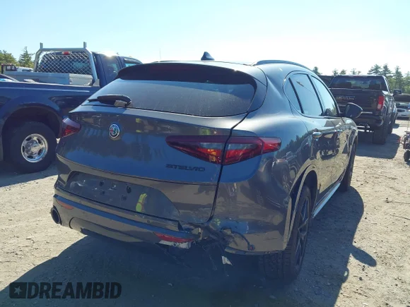 ✅ 2020 Alfa Romeo Stelvio Ti • VIN: ZASPAKBN7L7C83600 • Лот: 43265226. Опубліковано раніше на IAAI з пробігом 56 935 миль. Безкоштовний доступ до архіву аукціонних продажів зі США та докладний звіт про історію автомобіля на DreamBid. Зображення 6.