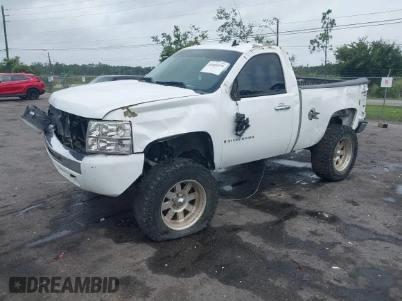 ✅ 2008 Chevrolet Silverado 1500 Work Truck • VIN: 1GCEK14J78Z266194 • Lot: 45405579. Wystawiony na IAAI z przebiegiem Nie podano. Bezpłatny archiwum sprzedaży aukcyjnych z USA i szczegółowy raport historii pojazdu na DreamBid. Zdjęcie 2.