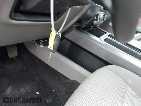 ✅ 2017 Ford F-150 XLT • VIN: 1FTFW1EG6HFB55570 • Lot: 44475758. Listed on IAAI with 106,697 mi. Free auction sales archive from the USA and detailed vehicle history report at DreamBid. Image 11.
