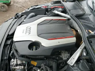 ✅ 2018 Audi S4 Premium Plus • VIN: WAUB4AF4XJA016485 • Lot: 42244018. Wystawiony na IAAI z przebiegiem 48 041 mil. Bezpłatny archiwum sprzedaży aukcyjnych z USA i szczegółowy raport historii pojazdu na DreamBid. Zdjęcie 19.