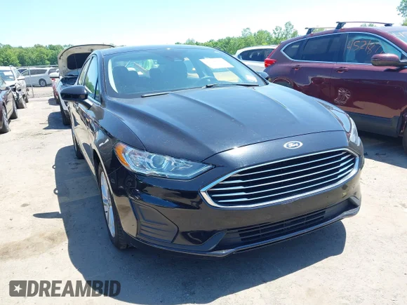 ✅ 2020 Ford Fusion SE • VIN: 3FA6P0LU7LR221982 • Лот: 45199760. Опубликован ранее на IAAI с пробегом 41 105 миль. Бесплатный доступ к архиву аукционных продаж из США и подробный отчёт об истории автомобиля на DreamBid. Изображение 1.