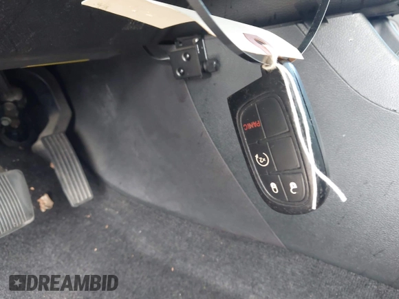 ✅ 2014 Jeep Cherokee Limited • VIN: 1C4PJLDB0EW132995 • Lot: 43429290. Listed on IAAI with 84,723 mi. Free auction sales archive from the USA and detailed vehicle history report at DreamBid. Image 11.