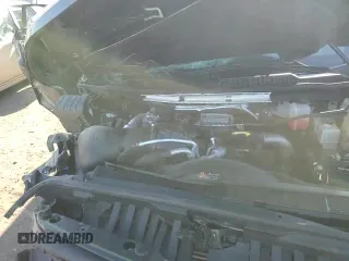 ✅ 2020 Chevrolet Silverado 2500HD LTZ • VIN: 1GC4YPEY4LF207932 • Lot: 80317645. Wystawiony na Copart z przebiegiem 100 810 mil. Bezpłatny archiwum sprzedaży aukcyjnych z USA i szczegółowy raport historii pojazdu na DreamBid. Zdjęcie 13.