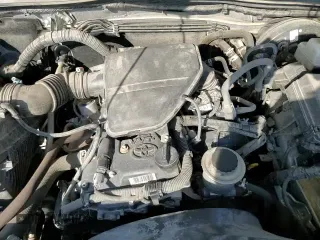 ✅ 2021 Toyota Tacoma SR • VIN: 3TYAX5GN6MT023210 • Lot: 84071945. Wystawiony na Copart z przebiegiem 84 408 mil. Bezpłatny archiwum sprzedaży aukcyjnych z USA i szczegółowy raport historii pojazdu na DreamBid. Zdjęcie 15.