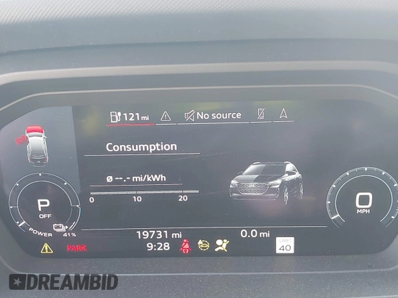 ✅ 2023 Audi Q4 e-tron Premium Plus • VIN: WA1BCBFZ3PP019686 • Lot: 41921675. Wystawiony na IAAI z przebiegiem 19 731 mil. Bezpłatny archiwum sprzedaży aukcyjnych z USA i szczegółowy raport historii pojazdu na DreamBid. Zdjęcie 7.
