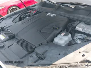 ✅ 2018 Audi Q7 Premium Plus • VIN: WA1LAAF71JD023070 • Lot: 42915680. Wystawiony na IAAI z przebiegiem 112 315 mil. Bezpłatny archiwum sprzedaży aukcyjnych z USA i szczegółowy raport historii pojazdu na DreamBid. Zdjęcie 18.