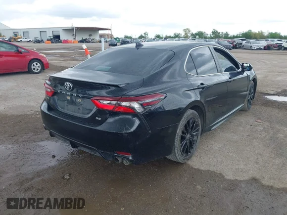 ✅ 2022 Toyota Camry SE • VIN: 4T1G11AK3NU710247 • Lot: 44806146. Wystawiony na IAAI z przebiegiem 79 750 mil. Bezpłatny archiwum sprzedaży aukcyjnych z USA i szczegółowy raport historii pojazdu na DreamBid. Zdjęcie 4.