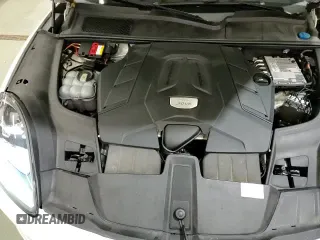 ✅ 2019 Porsche Cayenne • VIN: WP1AA2AY7KDA18653 • Lot: 90619855. Listed on Copart with 99,726 mi. Free auction sales archive from the USA and detailed vehicle history report at DreamBid. Image 14.