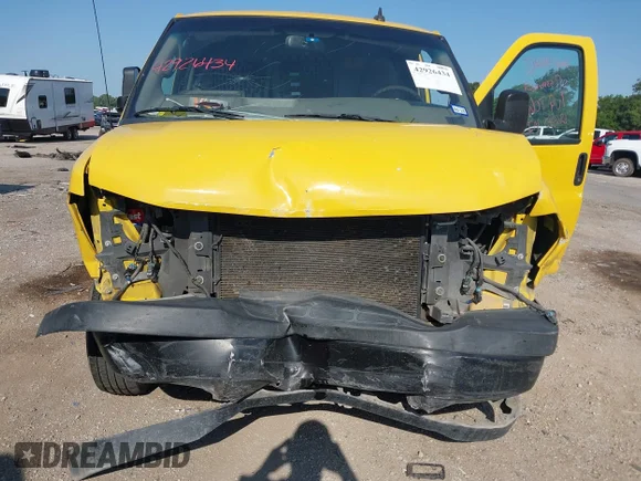 ✅ 2021 Chevrolet Express Cargo • VIN: 1GCWGAFPXM1171094 • Лот: 42926434. Опубліковано раніше на IAAI з пробігом 231 927 миль. Безкоштовний доступ до архіву аукціонних продажів зі США та докладний звіт про історію автомобіля на DreamBid. Зображення 6.