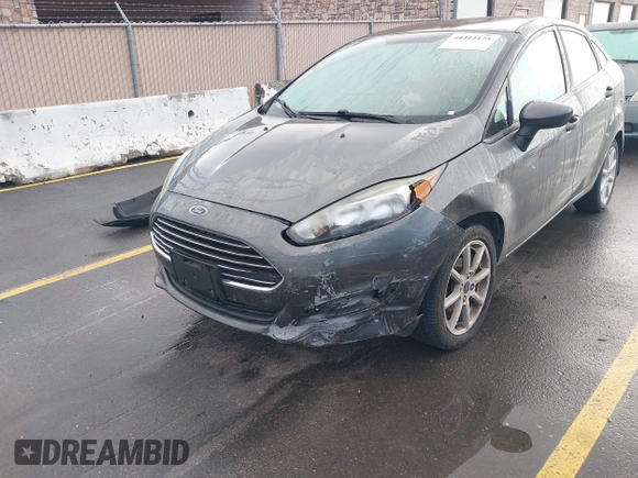 ✅ 2019 Ford Fiesta SE • VIN: 3FADP4BJ5KM148998 • Lot: 44415175. Wystawiony na IAAI z przebiegiem 72 059 mil. Bezpłatny archiwum sprzedaży aukcyjnych z USA i szczegółowy raport historii pojazdu na DreamBid. Zdjęcie 6.