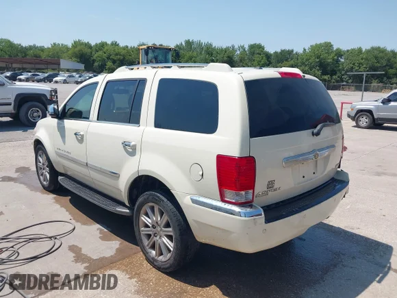 ✅ 2007 Chrysler Aspen Limited • VIN: 1A8HX58237F575145 • Lot: 42878647. Wystawiony na IAAI z przebiegiem 245 585 mil. Bezpłatny archiwum sprzedaży aukcyjnych z USA i szczegółowy raport historii pojazdu na DreamBid. Zdjęcie 3.