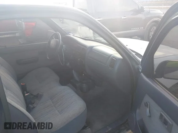 ✅ 1999 Toyota Tacoma • VIN: 4TANL42N0XZ416497 • Lot: 44132491. Wystawiony na IAAI z przebiegiem 220 279 mil. Bezpłatny archiwum sprzedaży aukcyjnych z USA i szczegółowy raport historii pojazdu na DreamBid. Zdjęcie 5.
