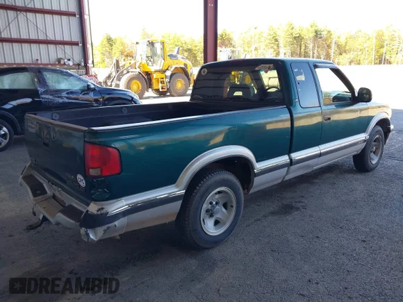 ✅ 1997 Chevrolet S-10 LS • VIN: 1GCCS19W4V8167748 • Lot: 43391901. Wystawiony na IAAI z przebiegiem 134 458 mil. Bezpłatny archiwum sprzedaży aukcyjnych z USA i szczegółowy raport historii pojazdu na DreamBid. Zdjęcie 4.