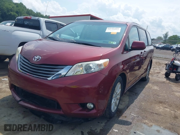 ✅ 2014 Toyota Sienna Limited • VIN: 5TDDK3DC5ES087111 • Lot: 42742869. Wystawiony na IAAI z przebiegiem 165 453 mil. Bezpłatny archiwum sprzedaży aukcyjnych z USA i szczegółowy raport historii pojazdu na DreamBid. Zdjęcie 2.