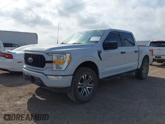 ✅ 2021 Ford F-150 XLT • VIN: 1FTFW1E53MKE40372 • Lot: 44561067. Wystawiony na IAAI z przebiegiem 109 981 mil. Bezpłatny archiwum sprzedaży aukcyjnych z USA i szczegółowy raport historii pojazdu na DreamBid. Zdjęcie 2.
