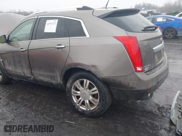 ✅ 2011 Cadillac SRX Luxury Collection • VIN: 3GYFNDEY0BS680571 • Lot: 44397133. Wystawiony na IAAI z przebiegiem 217 985 mil. Bezpłatny archiwum sprzedaży aukcyjnych z USA i szczegółowy raport historii pojazdu na DreamBid. Zdjęcie 6.